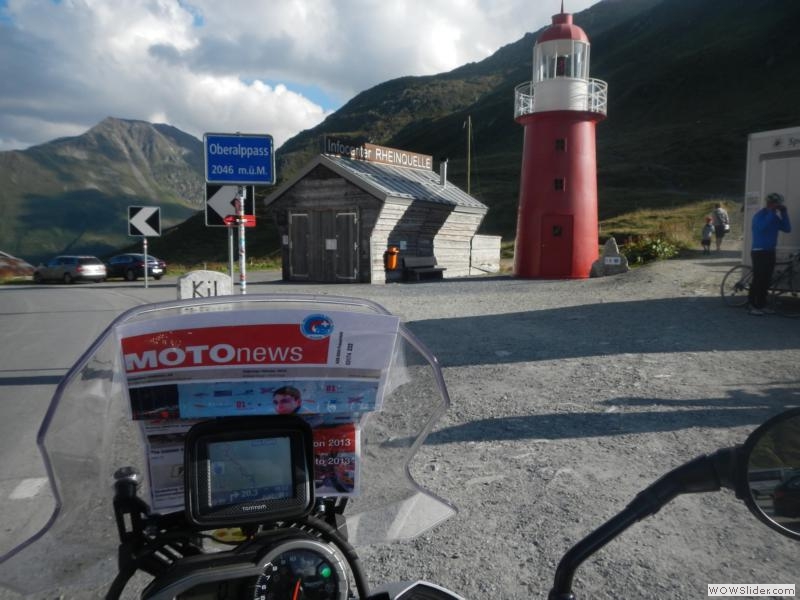 Leuchtturm auf dem Pass! Hier übt wohl die eidgenössische Gebirgsmarine...?