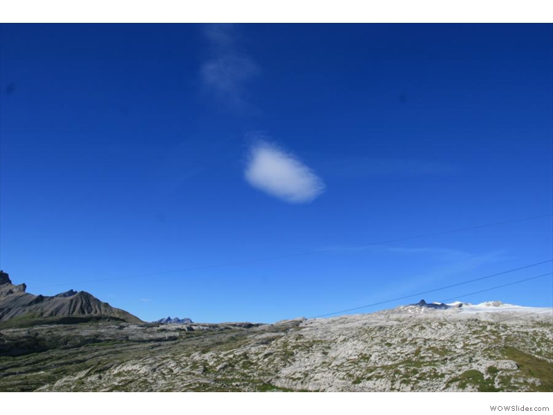 Jetzt wirft der Wettergott mit weißen Wattebäusch´chen